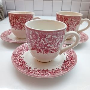 Staffordshire, Engraving Teacup and saucer set of 3